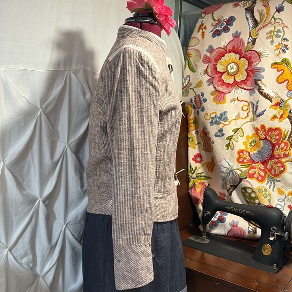 Acorn Tan Blazer Fitted Cropped Jacket - Picture 2 of 7